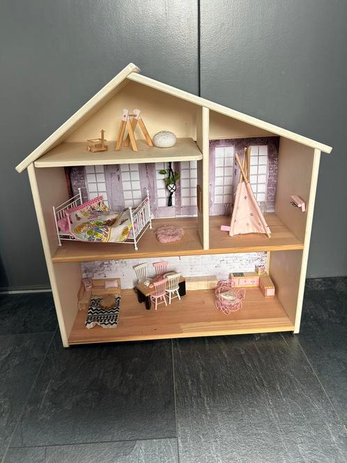 Compleet poppenhuis, Kinderen en Baby's, Speelgoed | Poppenhuizen, Zo goed als nieuw, Poppenhuis, Ophalen