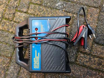 Acculader 4 ampere  beschikbaar voor biedingen
