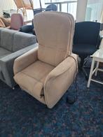 electrische sta op stoel, Ophalen, Gebruikt, ., 75 tot 100 cm
