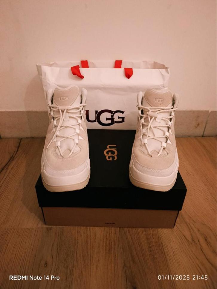 Ugg Capra Trail High - Maat 42, Kleding | Heren, Schoenen, Nieuw, Sneakers of Gympen, Wit, Ophalen of Verzenden