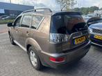 Mitsubishi Outlander 2.0 Intro Edition AUTOMAAT LEDER NAVI, Auto's, Mitsubishi, 4 cilinders, Bruin, Origineel Nederlands, Bedrijf