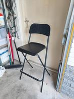 Hoge en lage barkruk. ZGAN, Huis en Inrichting, Barkrukken, 2 krukken, Ophalen, Zo goed als nieuw