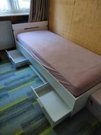 Wit bed 200*90 met lades , zo snel mogelijk weg., Ophalen, 90 cm, Eenpersoons, Wit