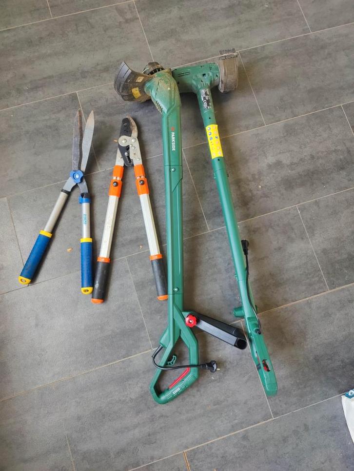 Schuur opruiming, Tuin en Terras, Takkenscharen, Zo goed als nieuw, Ophalen of Verzenden
