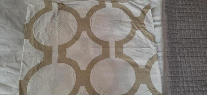 Dekbedovertrekken litsjumeaux 240 x 220, Huis en Inrichting, Slaapkamer | Beddengoed, Gebruikt, Dekbedovertrek, Tweepersoons, Overige kleuren