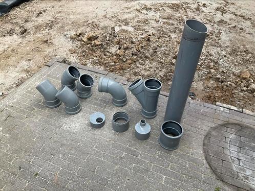 Diverse pvc afvoer buizen en verloop stukken, Doe-het-zelf en Verbouw, Buizen en Afvoer, Gebruikt, Overige typen, Pvc, Minder dan 2 meter