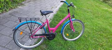 Goedfietsende 26 inch Alpina meidenfiets met handremmen beschikbaar voor biedingen