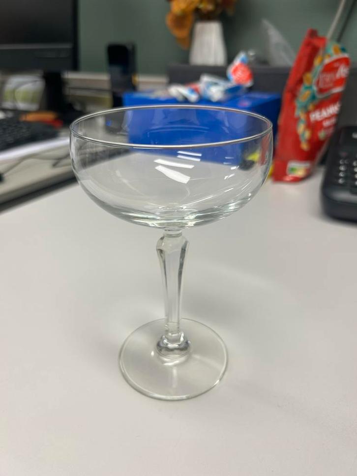 Elegante Cocktail / Champagne Glazen 10 stuks- Nieuw in Doos, Antiek en Kunst, Antiek | Glas en Kristal, Ophalen of Verzenden