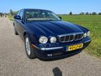 Jaguar XJ 4.2 V8 - Executive - Automaat - Blauw - NL Auto, Blauw, 298 pk, Particulier, Cruise Control