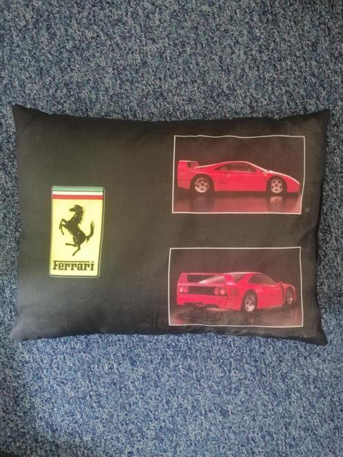 Ferrari kussentje, Hobby en Vrije tijd, Modelauto's | Overige schalen, Zo goed als nieuw, Overige typen, Ophalen