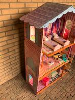 Groot Poppenhuis voor barbies met Meubels, Ophalen, Zo goed als nieuw, Poppenhuis