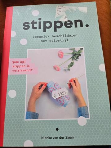 Stippen met porseleinverf op keramiek  beschikbaar voor biedingen