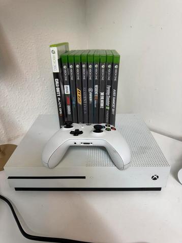 Te koop xbox one  beschikbaar voor biedingen