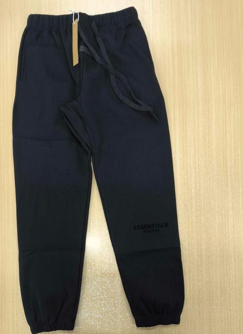 Essentials broek M, Kleding | Heren, Broeken en Pantalons, Zo goed als nieuw, Zwart, Ophalen of Verzenden