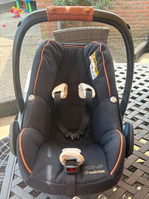 Maxi-Cosi Pebble Plus + 2 Isofix Bases, Kinderen en Baby's, Autostoeltjes, Gebruikt, Maxi-Cosi, Isofix, Zijbescherming, Ophalen