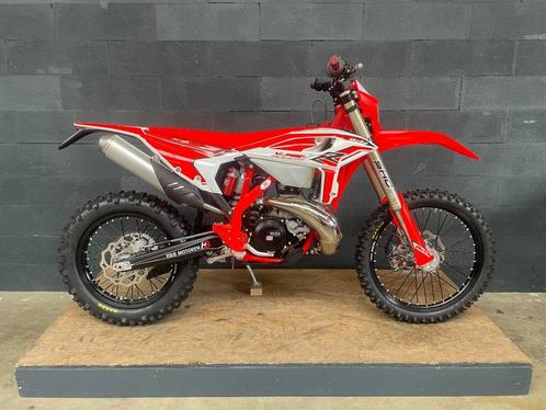 Beta RR X-PRO 300 2T 2025, Nieuw A2 35kw model 2025, Motoren, Motoren | Overige merken, Bedrijf, Enduro, 12 t/m 35 kW, 1 cilinder