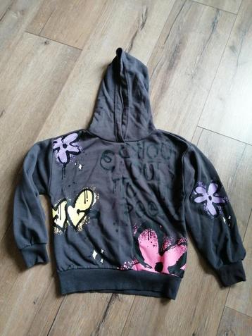 Hoodie trui met capuchon maat 134 140 beschikbaar voor biedingen