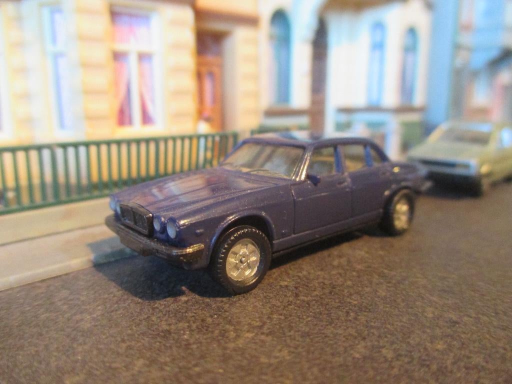 Jaguar XJ6 / XJ12 R - Herpa, Ophalen of Verzenden, Gebruikt, Auto, Herpa