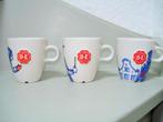 TK: 3 Douwe Egberts koffie kopjes - Holland - rood/wit/blauw, Huis en Inrichting, Keuken | Servies, Overige stijlen, Kop(pen) en/of Schotel(s)