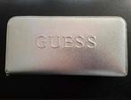 Guess portemonnee zilverkleurig, zo goed als nieuw., Sieraden, Tassen en Uiterlijk, Portemonnees, Ophalen of Verzenden, Zo goed als nieuw