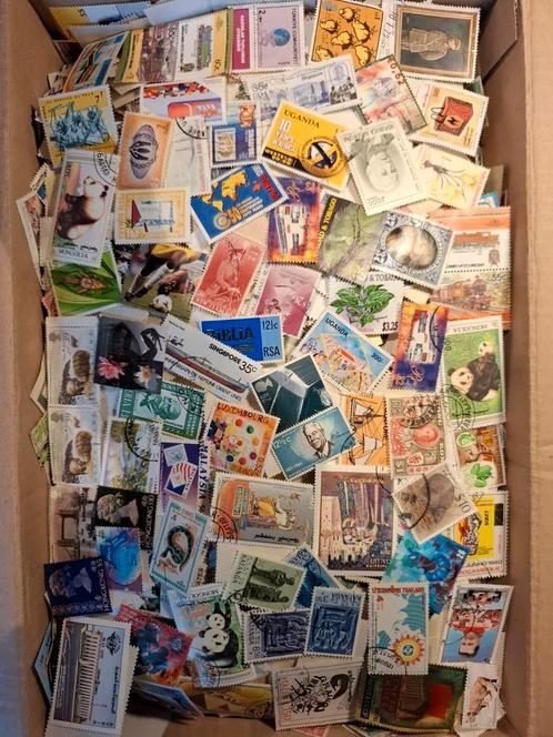 TOP DOOS Wereldzegels OFF PAPER Circa 4 Kilo., Postzegels en Munten, Postzegels | Volle albums en Verzamelingen, Buitenland, Ophalen of Verzenden