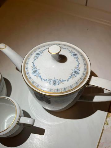 Krautheim theeservies - theepot, melkkan, suikerpot beschikbaar voor biedingen