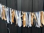 Ibiza slinger wit goud met veren 2 meter, Ophalen of Verzenden, Nieuw, Versiering