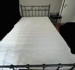 140x200 Bed spijlen incl. matras +lattenbodems + nachtkastje, Huis en Inrichting, Ophalen, Gebruikt, Barok, 140 cm