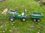 John Deere traptrekker met kar en frontlader, Ophalen