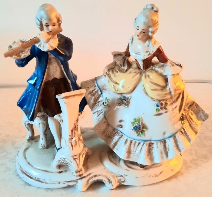 Porseleinen beeldje,gemerkt met GERMANY, Antiek en Kunst, Antiek | Porselein, Ophalen of Verzenden