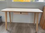 Bureau LISABO van IKEA, Huis en Inrichting, Ophalen, Zo goed als nieuw
