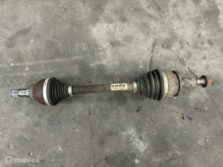 Aandrijfas linksvoor Opel Astra1.6 CDTI ('16-'19) 13367061, Auto-onderdelen, Remmen en Aandrijving, Opel, Gebruikt, Ophalen of Verzenden
