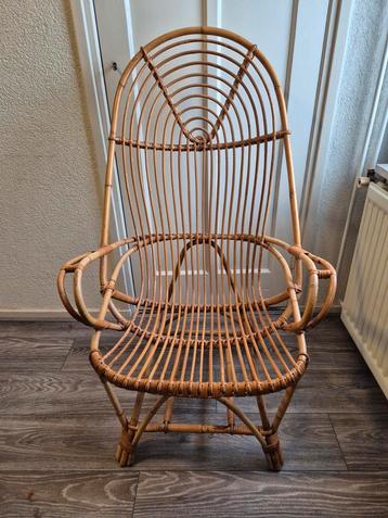 Vintage Rotan Stoel beschikbaar voor biedingen
