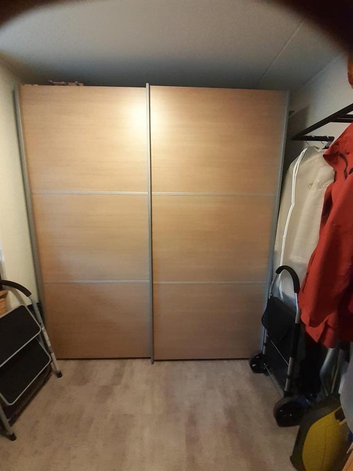 Kledingkast - Praktisch en Ruim, Huis en Inrichting, Kasten | Kledingkasten, Gebruikt, 200 cm of meer, 150 tot 200 cm, 50 tot 75 cm