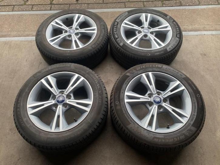 FORD FOCUS CONNECT C-MAX MONDEO VELGEN + BANDEN 215 55 R16, Auto-onderdelen, Banden en Velgen, Banden en Velgen, Zomerbanden, 16 inch