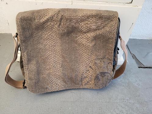Kipling Schooltas bruin met laptopvak, Sieraden, Tassen en Uiterlijk, Tassen | Schoudertassen, Gebruikt, Kipling, Bruin, Ophalen of Verzenden