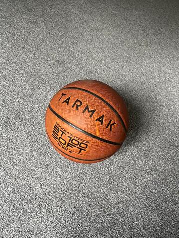 Tarmak basketbal size 6 beschikbaar voor biedingen