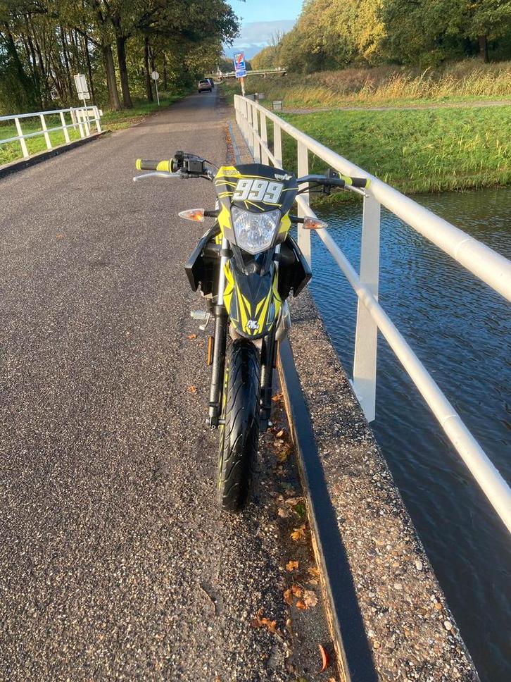 Aprilla sx 50 bj 2019, Fietsen en Brommers, Brommers | Derbi, Gebruikt, Maximaal 45 km/u, Ophalen