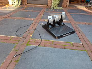 Thrustmaster T3PM Pedalen beschikbaar voor biedingen