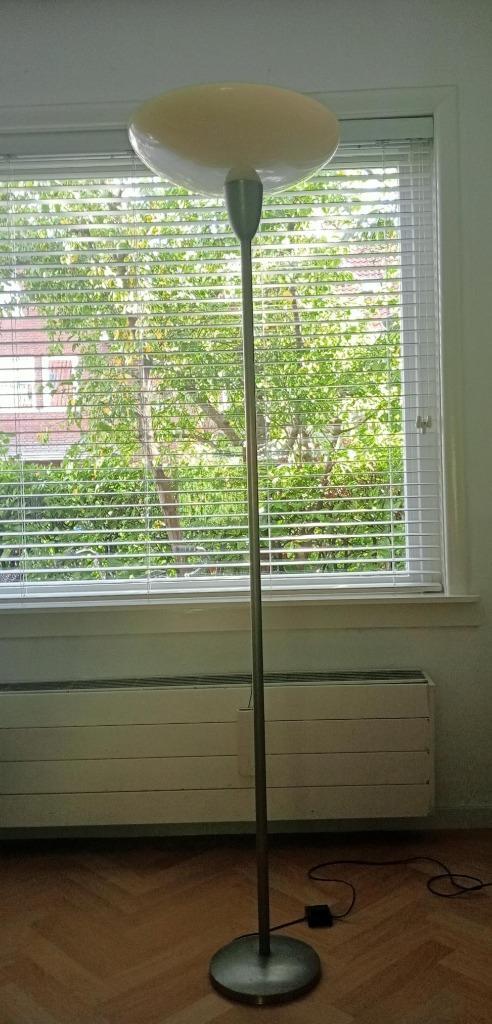 Fraaie Art deco/vintage sta-lamp met warm-gele glazen schaal, Huis en Inrichting, Lampen | Vloerlampen, Gebruikt, 150 tot 200 cm