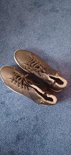Nieuwe schoenen. Maat 43