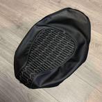 UITVERKOOP! Zadelhoes Piaggio Zip custom buddydek, Piaggio, Info@jynkx.com, Jynkx, Nieuw