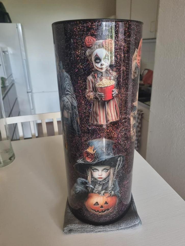 Decoupage vaas Creepy, Huis en Inrichting, Woonaccessoires | Vazen, Zo goed als nieuw, Overige kleuren, Minder dan 50 cm, Glas