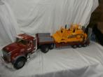 Bruder Mack truck met oplegger en CAT rups Bulldozer, Ophalen, Zo goed als nieuw