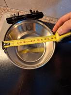 Hondenbench voer / water bak, Ophalen, Zo goed als nieuw