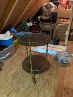 Theewagen met glazen bladen twee stuks, 45 tot 60 cm, Minder dan 55 cm, Gebruikt, Rond