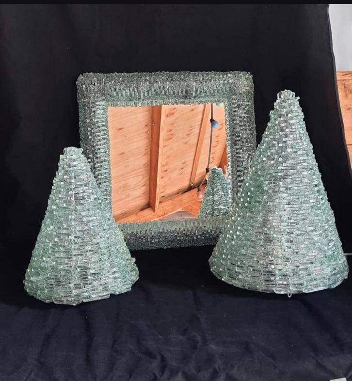 Brutalistische piramides met lijst van glas,zie beschrijving, Huis en Inrichting, Lampen | Tafellampen, Zo goed als nieuw, Minder dan 50 cm