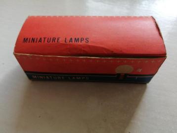 miniature lamps 6v 1,2w ba7s made in Holland beschikbaar voor biedingen