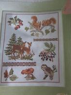 borduurpatroon KIPPEN BOSDIEREN JACHT HERT EEKHOORN, Ophalen of Verzenden, Handborduren, Patroon