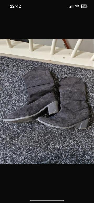 Zwarte Lage Laarzen Maat 38 beschikbaar voor biedingen